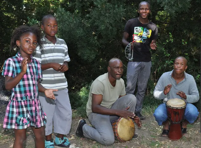 (L-R) Zintie, Simon & Aron Balelo. Siyabonga Nkasela, Peter Libalele. Craft Market, Swellendam 2012