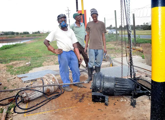 Sewer pump replacement, Swellendam 2011