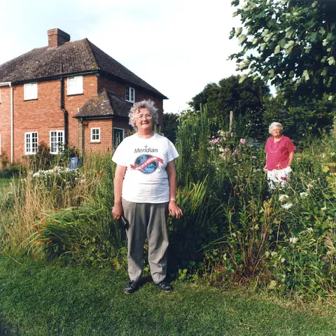 Emily Coles and visisting friend Mrs Windybanks, 2 Fayley's Cottage