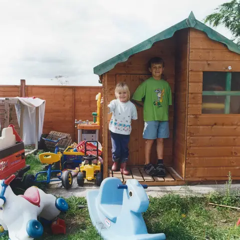 Rachel & Jamie Carter, Ambury Road