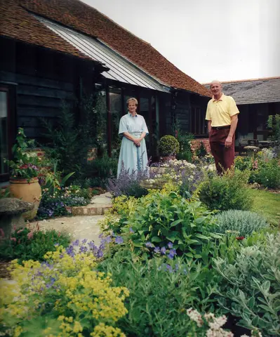 Sarah & David Thomas, Starveall Barn. Photo by Lucy Dickenson