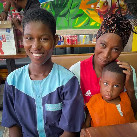 Mauna 16, sister Rafia & Barik 3
