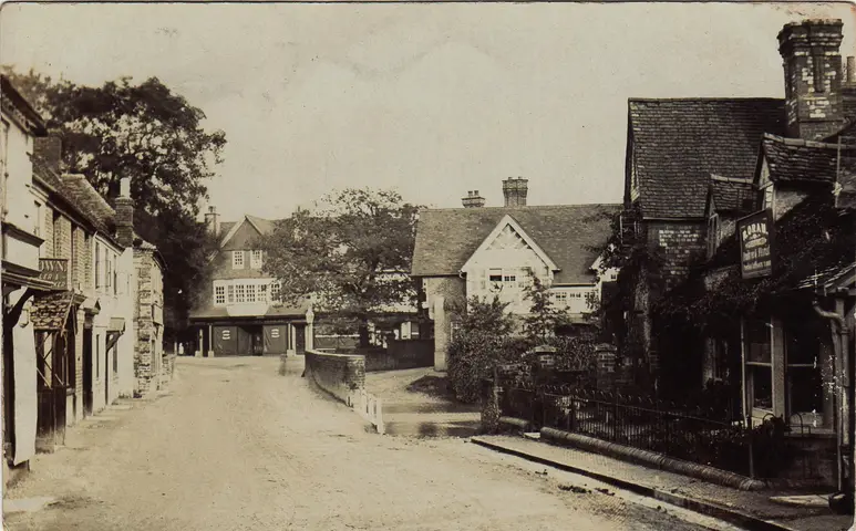 Pangbourne Post Cards