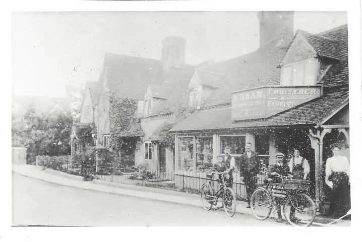 Pangbourne Post Cards