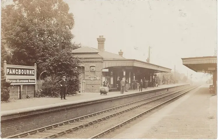Pangbourne Post Cards