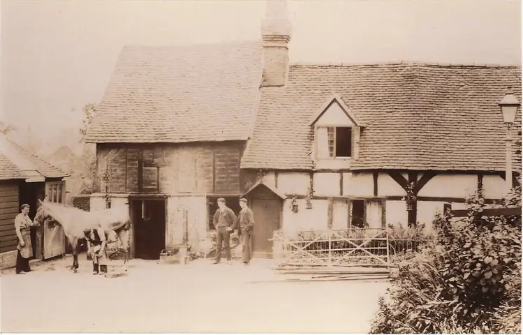 Pangbourne Post Cards