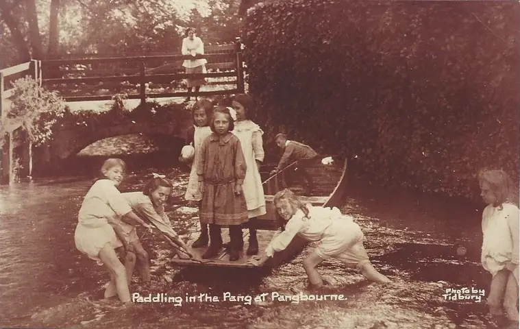 Pangbourne Post Cards