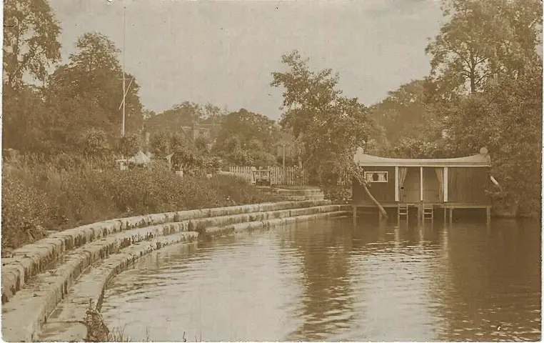 Pangbourne Post Cards