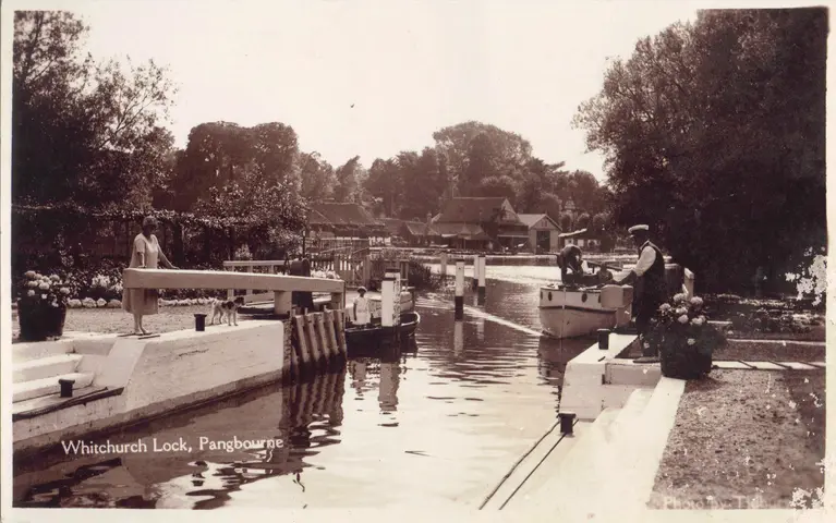 Pangbourne Post Cards