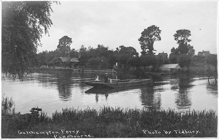 Pangbourne Post Cards