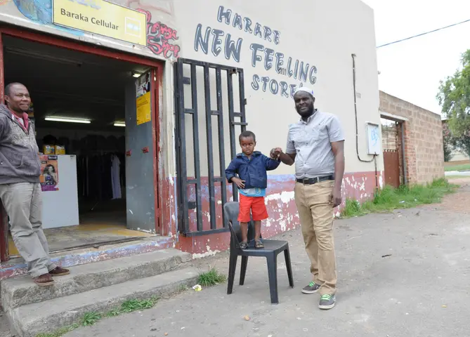 Left, Juma Said. Mohamed Malim with Mantouk Mradabi on chair. Railton 2018
