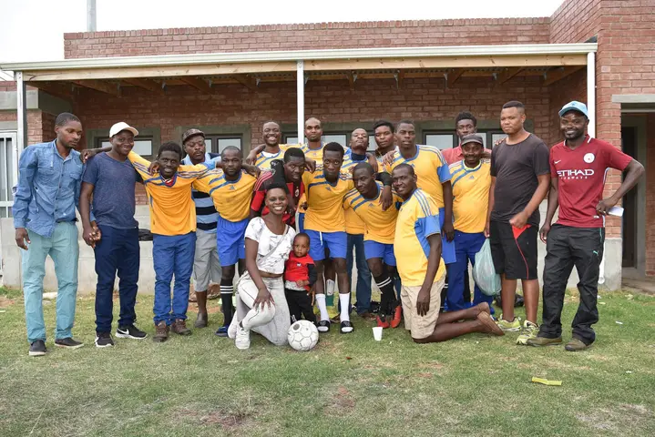 Super Warriors, coached by Kudzai Tiringi (right). Railton 2020