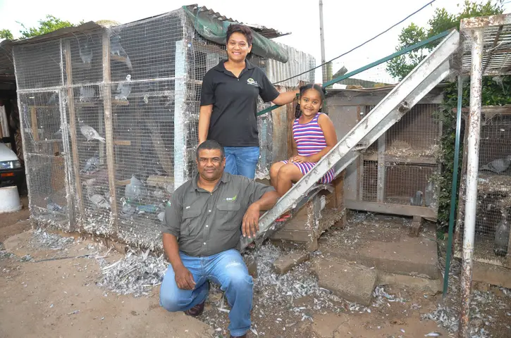 Jeff, Reanne & Jenique Pike. Meyer St. Railton. 2018