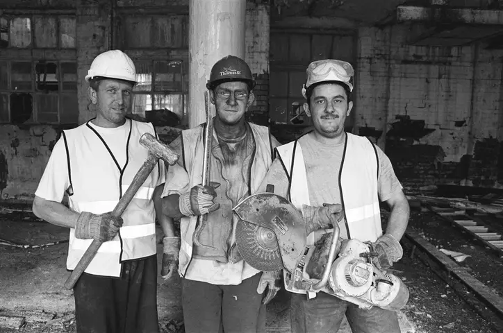 60 Recliffe St, Bristol. Steve Lewis, Chris Algy & Vince Jones 2000